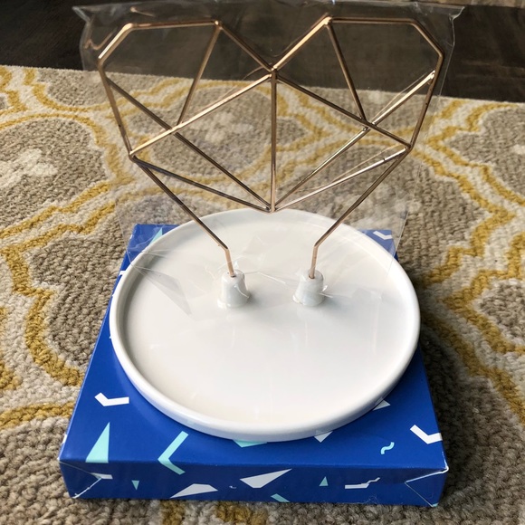 Coxet wire heart ceramic jewelry holder - NWT - Picture 6 of 7